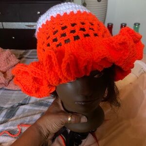 Women’s mesh hats